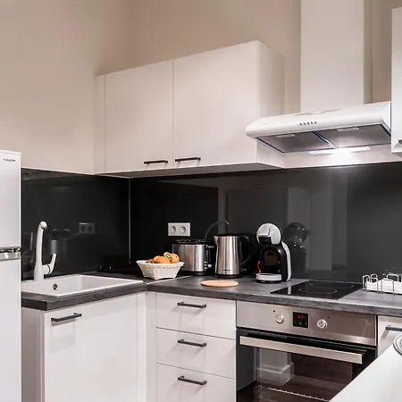 Aparthotel Urban Nest - & Atene