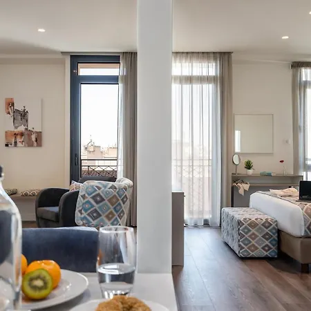 Aparthotel Urban Nest - & 4*